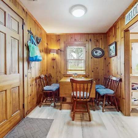 Uncle Rolfs Cozy Cottage